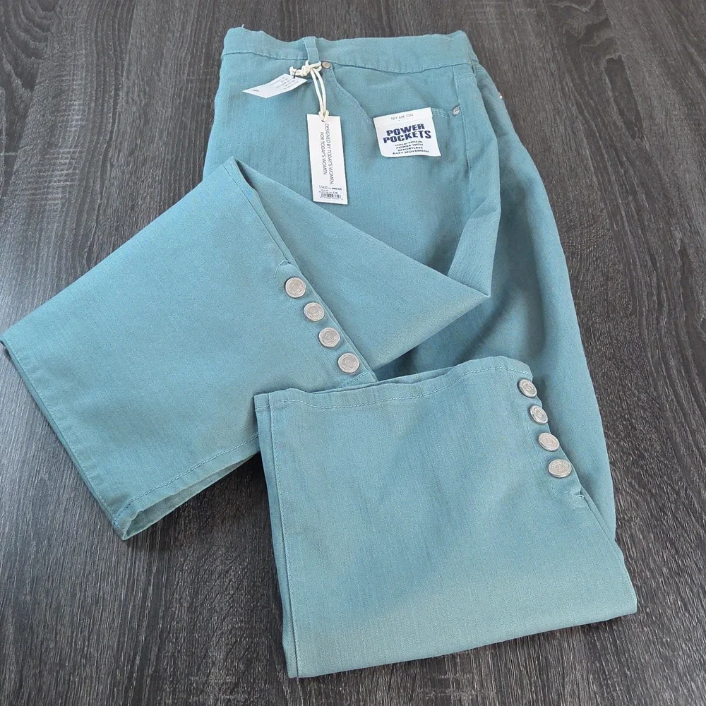 Code Bleu Womans 22W Capri Teal Button-Accent Classic Rise Tummy Pannel - Picture 1 of 16